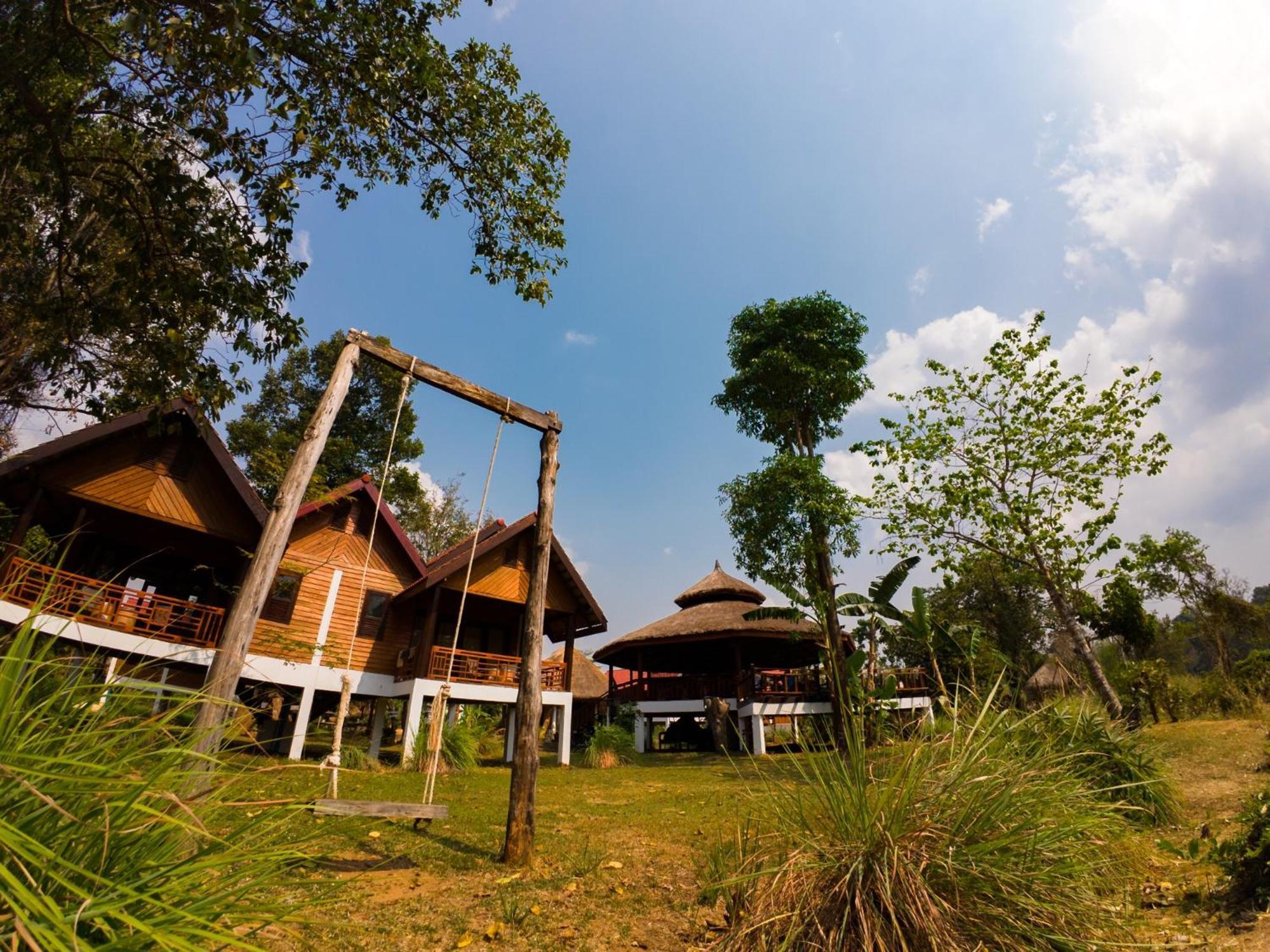 Bolaven Garden Bungalow And Tent - Tad Lo Ban Kiangtat Exterior foto
